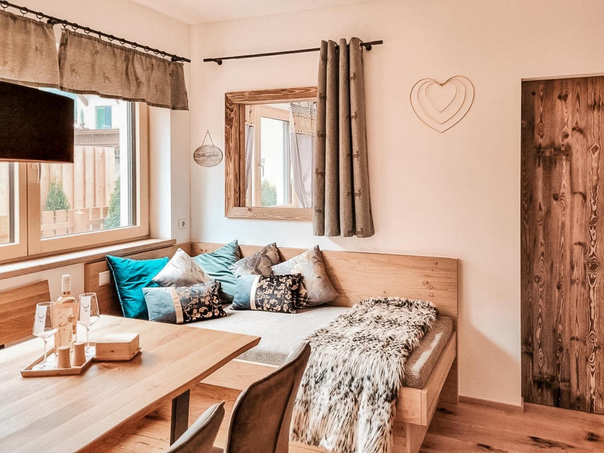 Veronikas Relax & Family Suite - Sun Terrace And Car Park By Alpenluxus Appartements Fuegen Exterior photo